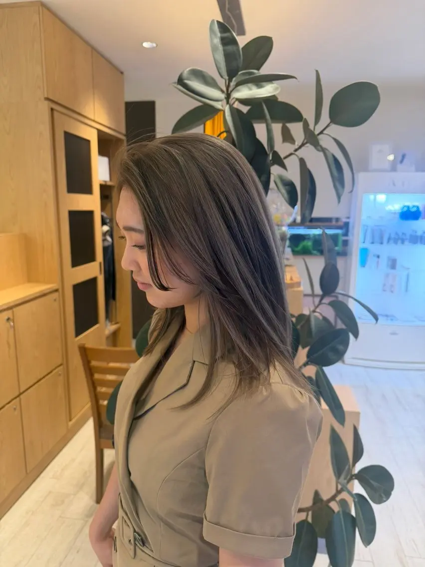 ミディアム カット ヘアカラー トリートメント 能松 玲奈のヘアスタイル
