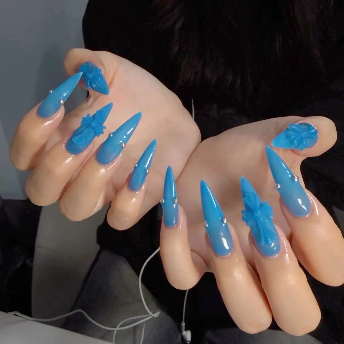 ネイル オーロラネイル クリアネイル 成人式 フラッシュネイル ジェルネイル ハンドネイル Amee Nail Salonのネイルデザイン
