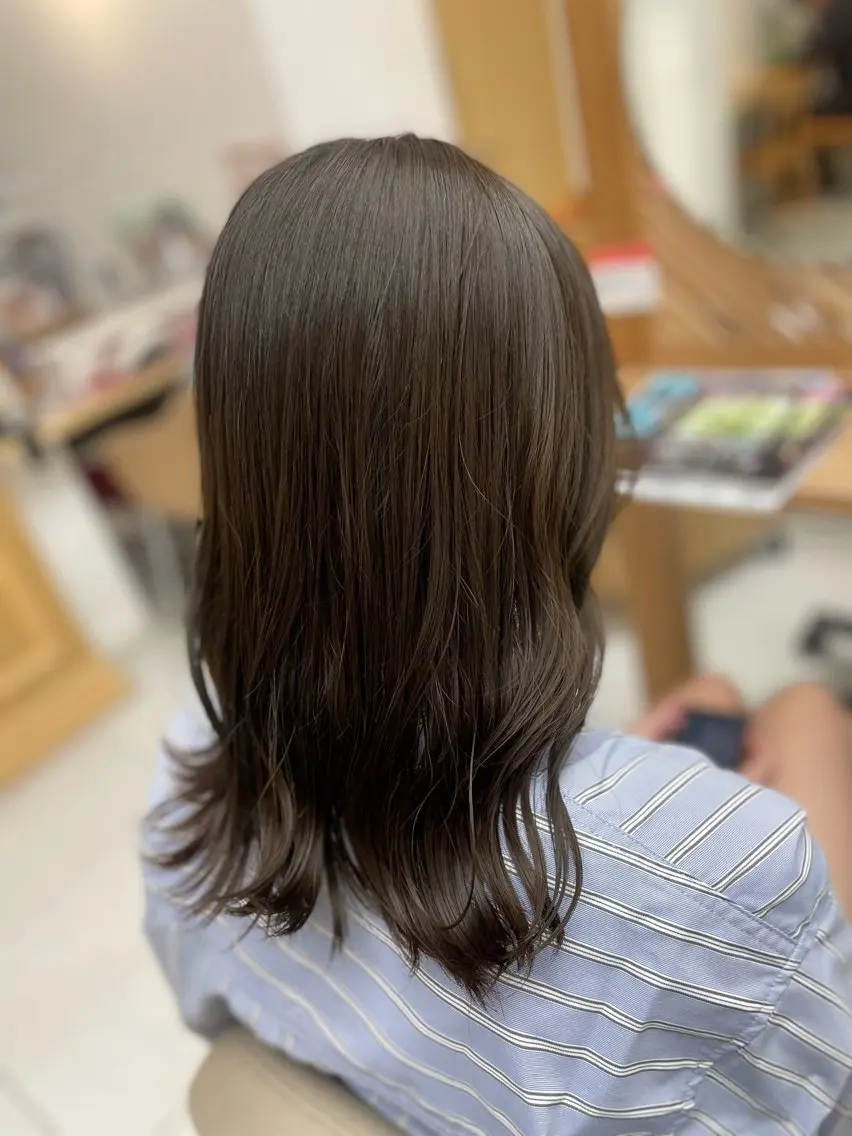 ミディアム カラー グレージュ オリーブグレージュ オリーブグレー 福田千尋/インナー カラー/縮毛矯正のヘアスタイル