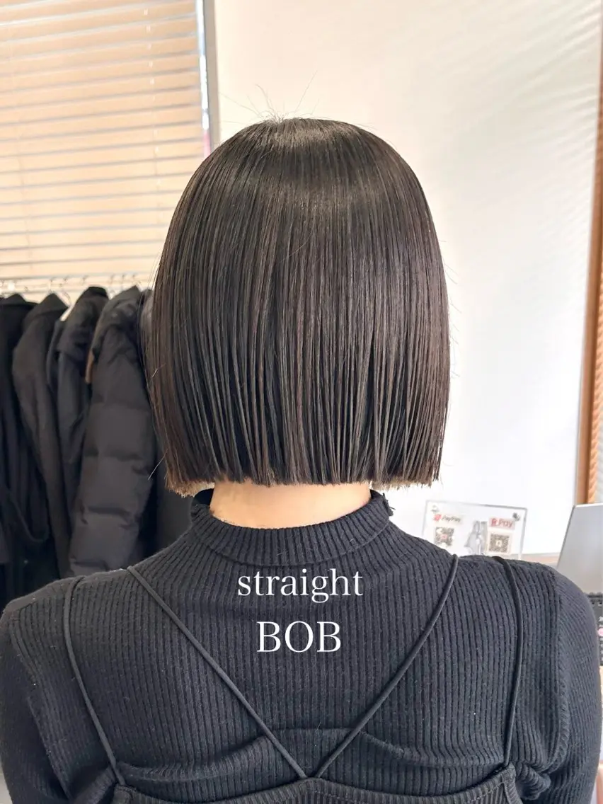ショート カット ヘアカラー トリートメント ぱつっとボブ/ 小野あかねのヘアスタイル