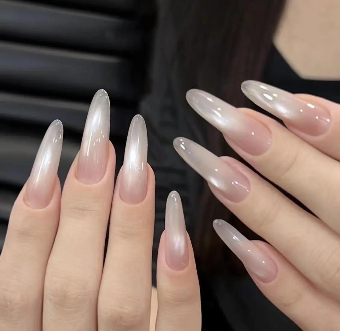 ネイル M nail モデルのネイルデザイン