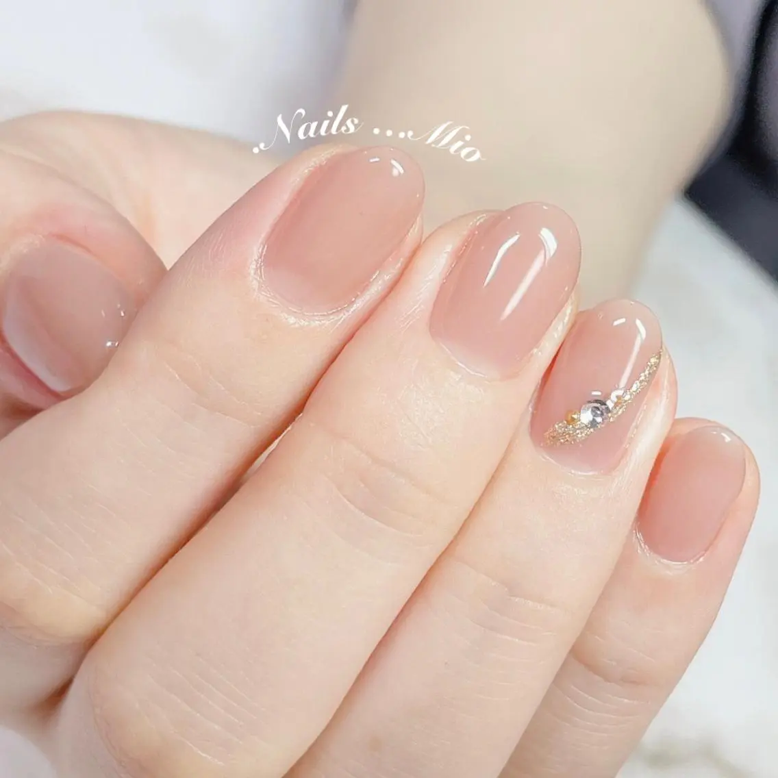 ネイル アートネイル ワンカラーネイル .Nails Mio 赤羽西ネイルサロンのネイルデザイン