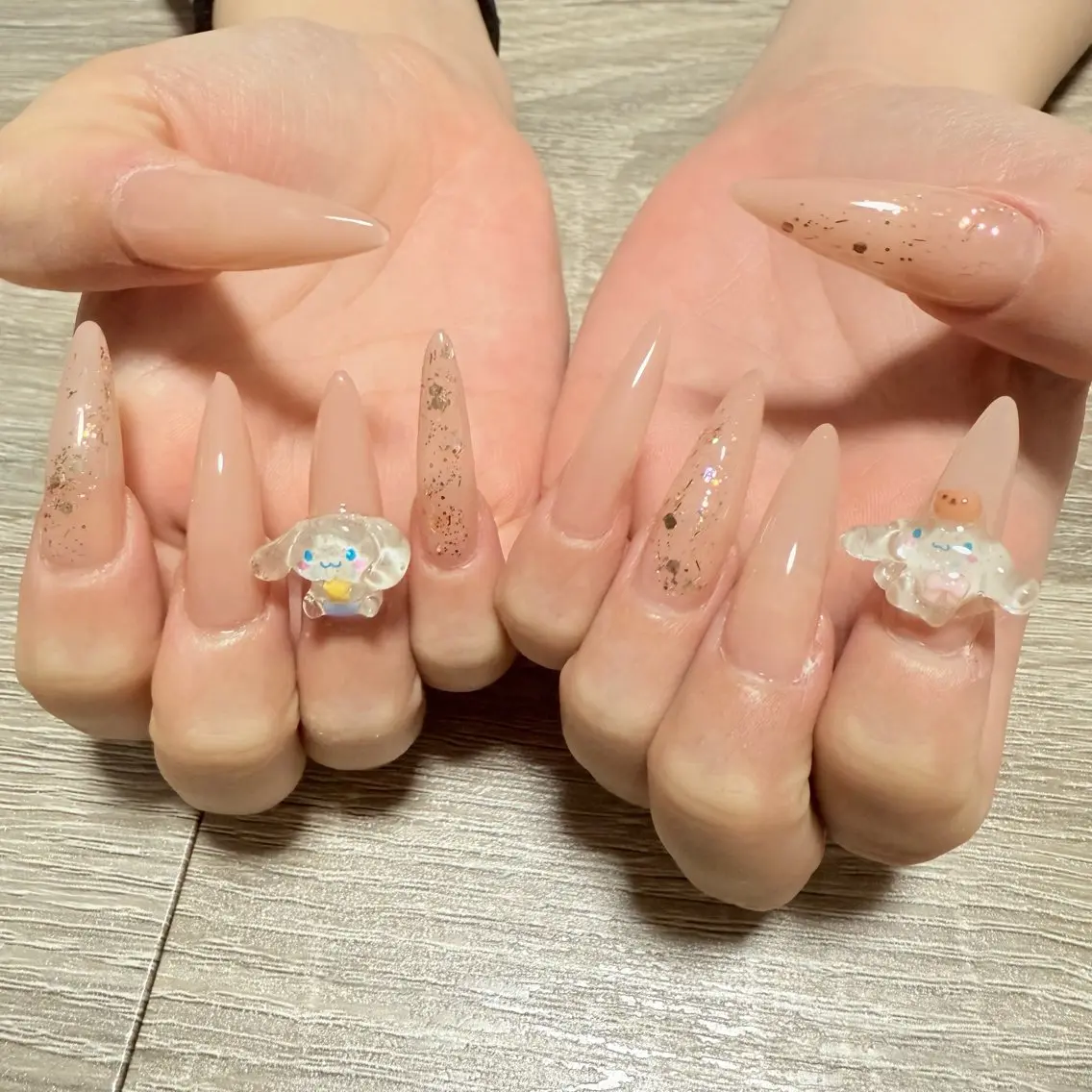 ネイル ハンドネイル ViViChi 梨帆のネイルデザイン