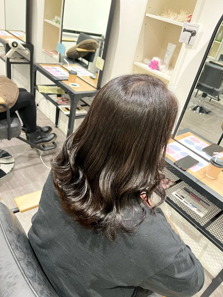 セミロング カラー ヘアカラー cocotte🫧 絹村 琴美のヘアスタイル