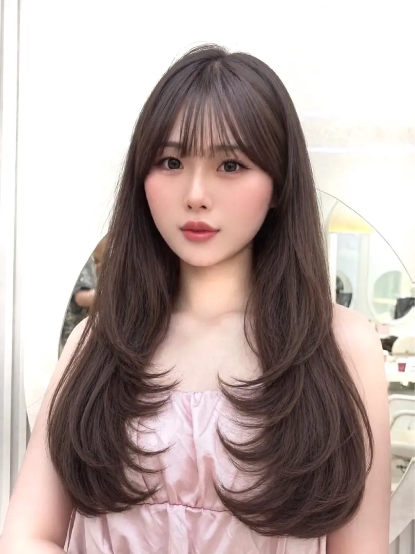 ロング 鈴木 彩莉のヘアスタイル