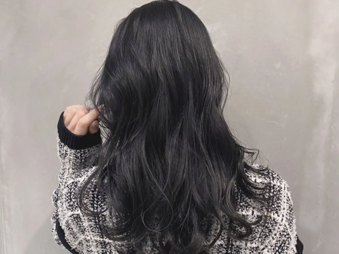 ロング カラー カット ヘアカラー トリートメント wool TOKYO けいご[ブリーチ]のヘアスタイル