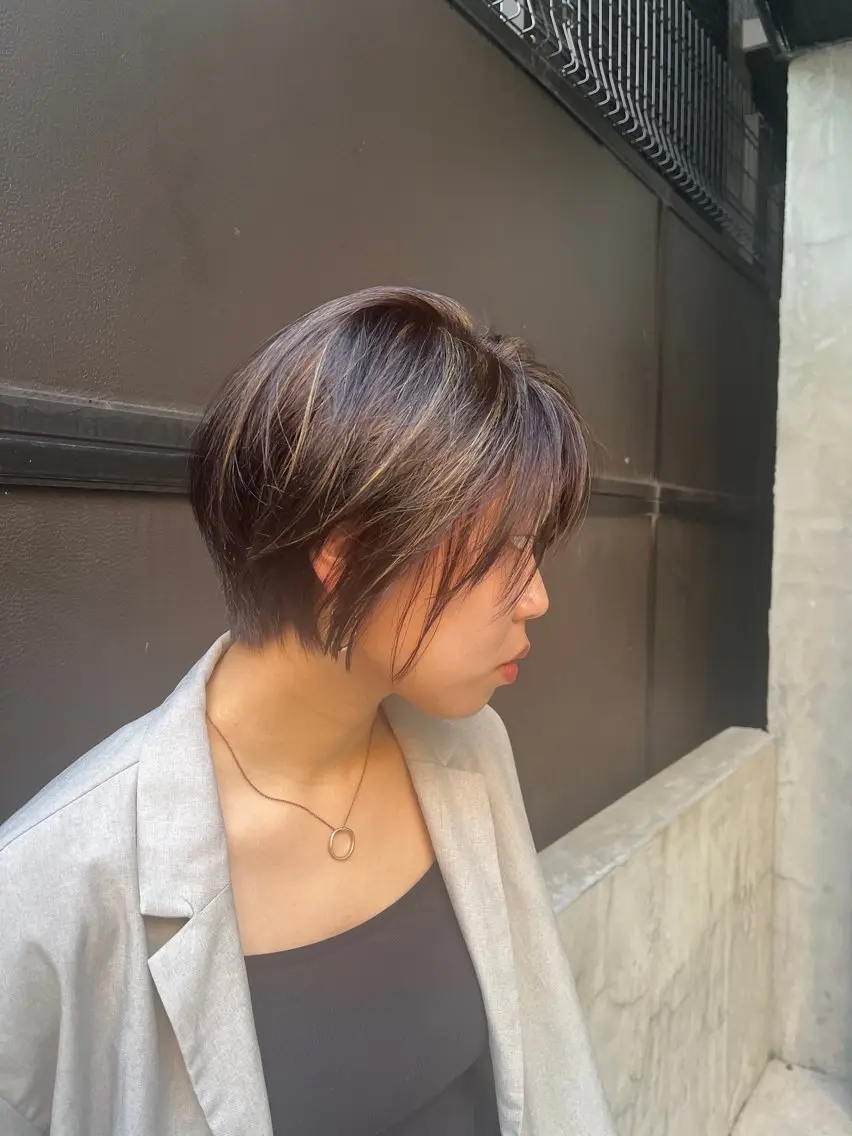 ショート カラー ショートボブ ハイライトカラー ボブ ハイライト ショートヘア カット ヘアカラー 中居 蒼士のヘアスタイル