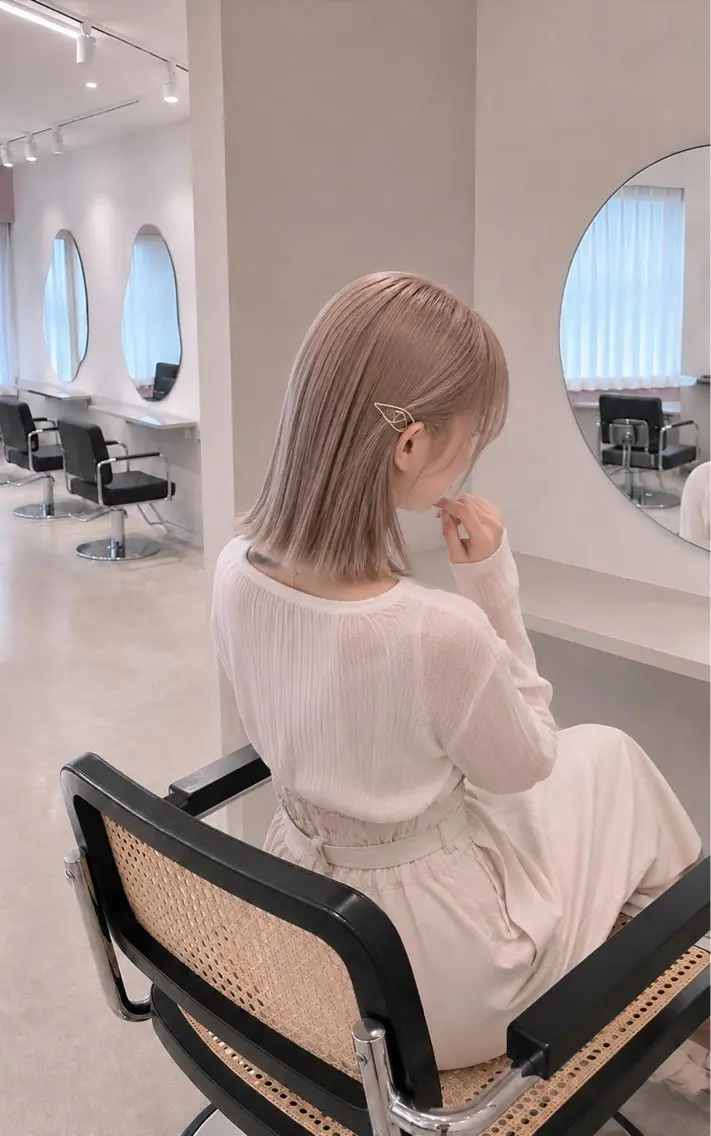 【池袋】✨🩵うる艶にするなら🩵✨デザインカット＋N.カラー＋2ステップ保湿トリートメント¥9080の写真