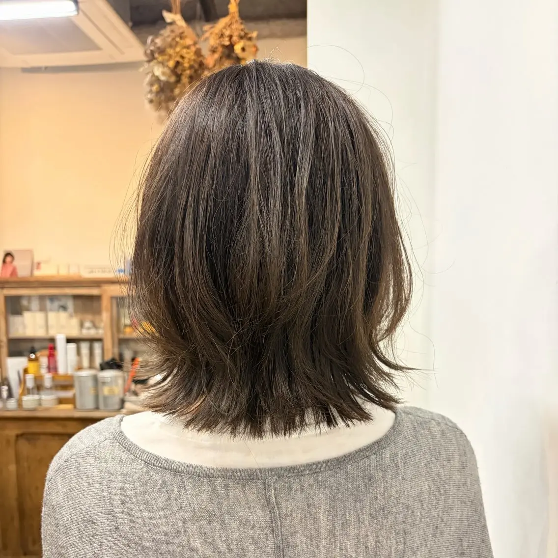 ミディアム レイヤーカット カット 髪も心も健康に🤎 原亜希子のヘアスタイル