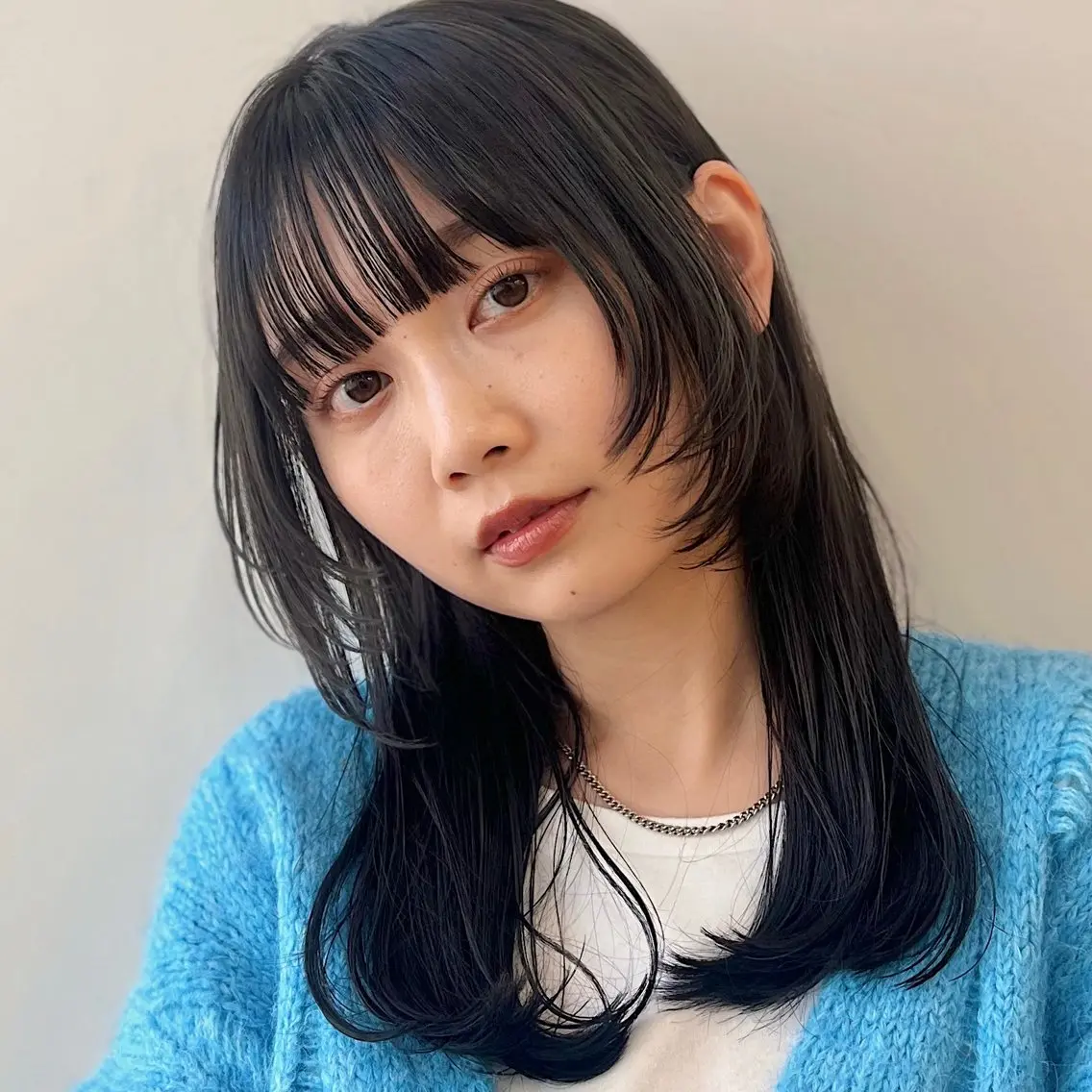 ロング 顔まわりレイヤー レイヤーカット あやめ【顔まわり/レ イヤー/柔らかカラ】のヘアスタイル