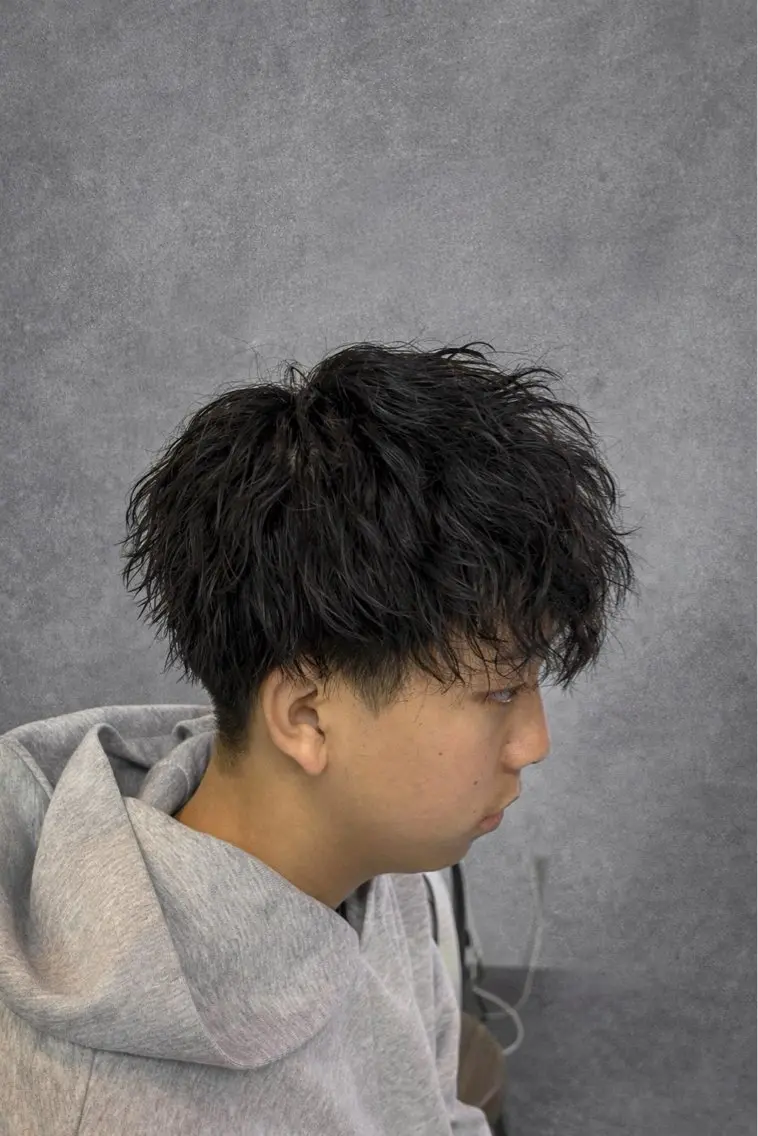 パーマ メンズ カット パーマ トリートメント 【毎朝セット3分】 メンズパーマ　真人のヘアスタイル
