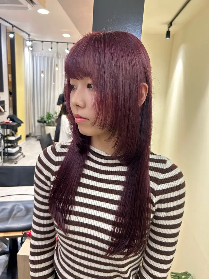 ロング カラー ブリーチ ボルドーカラー カット ヘアカラー トリートメント hubhair レイヤー/透明感のヘアスタイル