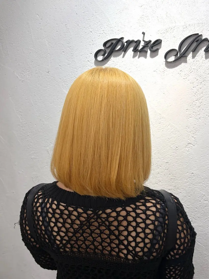 ミディアム カラー ブリーチ 抜きっぱなしブロンド カット ヘアカラー トリートメント 韓国レイヤー🦋 ブリーチtomokoのヘアスタイル
