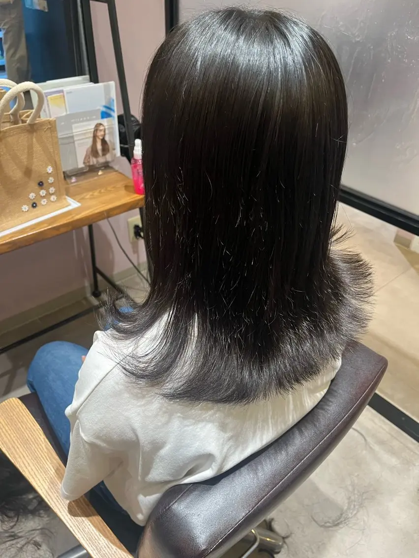 セミロング 西原 愛紗のヘアスタイル