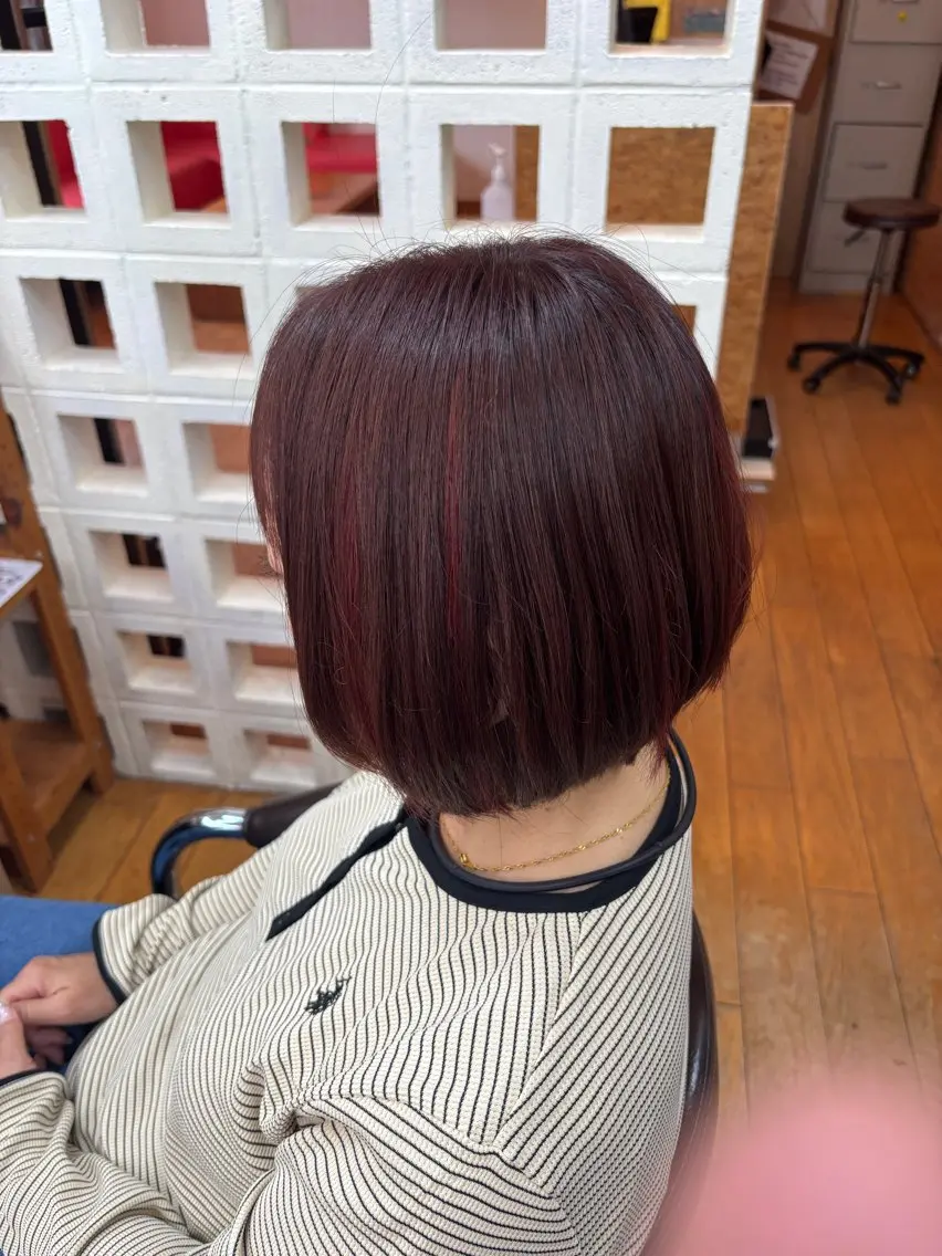 ショート ヘアカラー 伊藤 育子のヘアスタイル