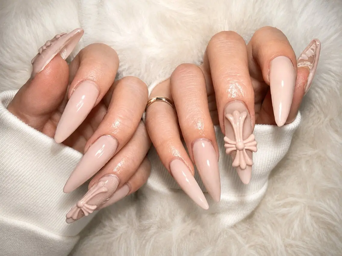 ネイル 長さ出し ワンカラーネイル シンプルネイル Nailsalon Loa✨のネイルデザイン