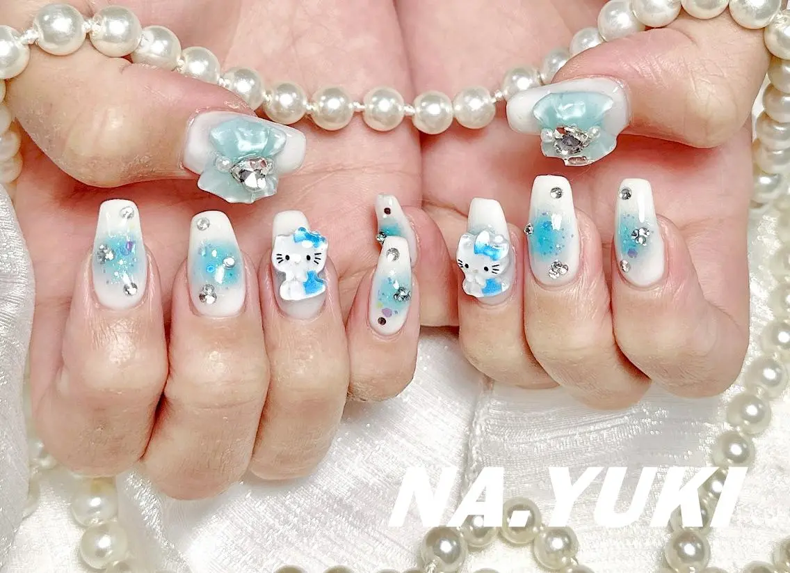 ネイル ハンドネイル ハンドケア 🌷 Mooning 🌷のネイルデザイン