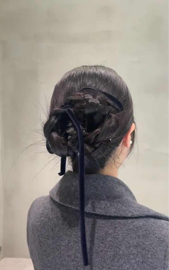 ヘアアレンジ ヘアセット 神戸レイヤーカット 顔周り／骨格診断のヘアスタイル