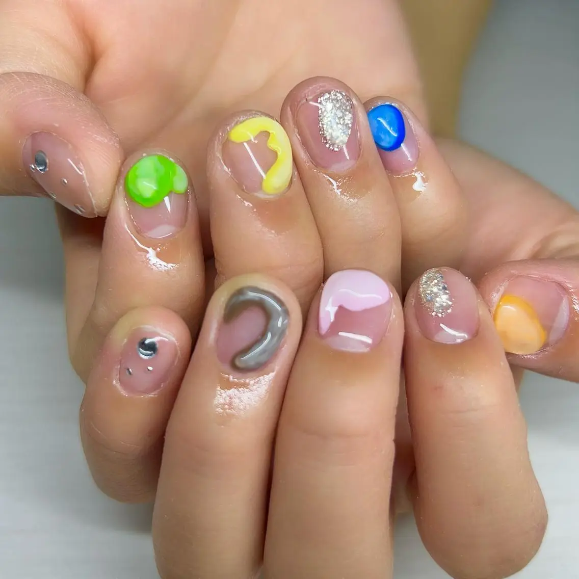 ネイル ニュアンスネイル ハンドネイル 【Yappy🌈】 💖P-tanaのネイルデザイン