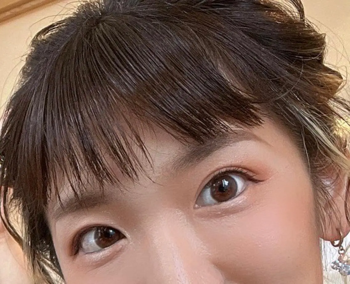 アイブロウ 高橋 香澄のヘアスタイル
