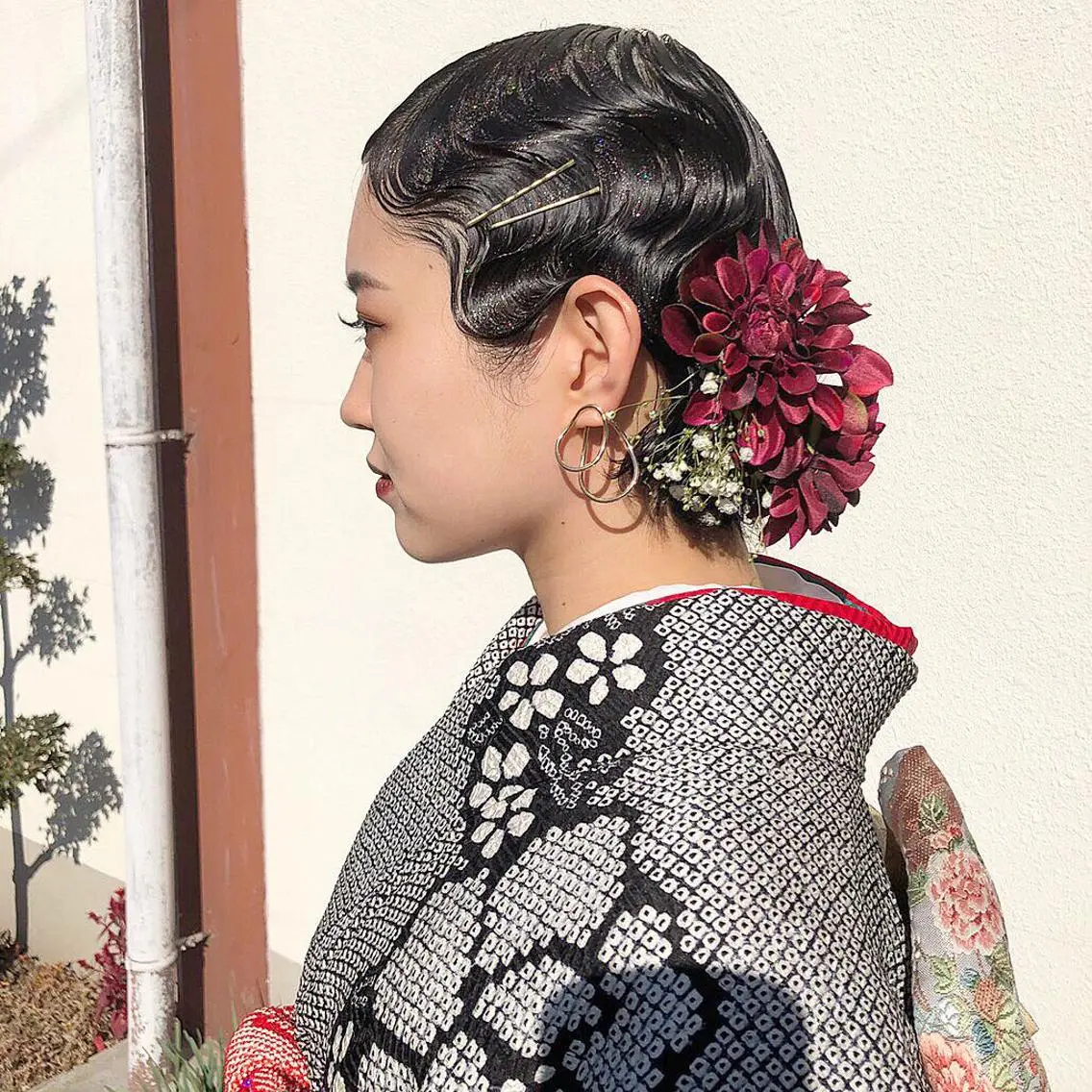ショート ヘアアレンジ 成人式 卒業式のヘアスタイル レイヤー/顔周り /AKARIのヘアスタイル