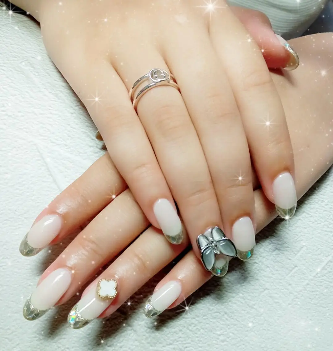 ネイル フレンチネイル ガラスフレンチ キラキラネイル 韓国ネイル マグネットネイル ハンドネイル flure de neige yukiのネイルデザイン