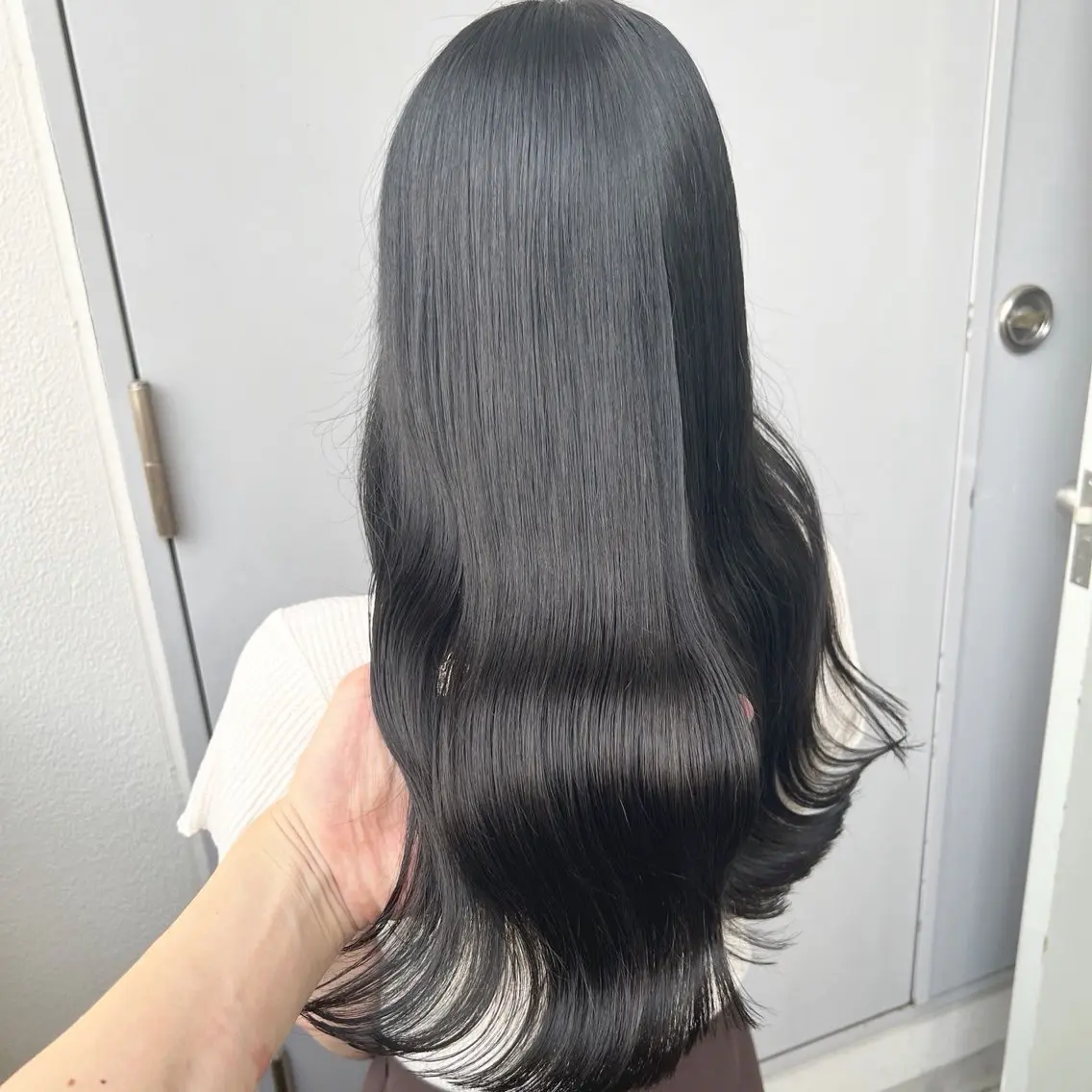 セミロング カラー パーマ ヘアアレンジ メンズ カット ヘアカラー トリートメント 🦋縮毛/韓国レイヤ ー/透明感カラー🦋のヘアスタイル
