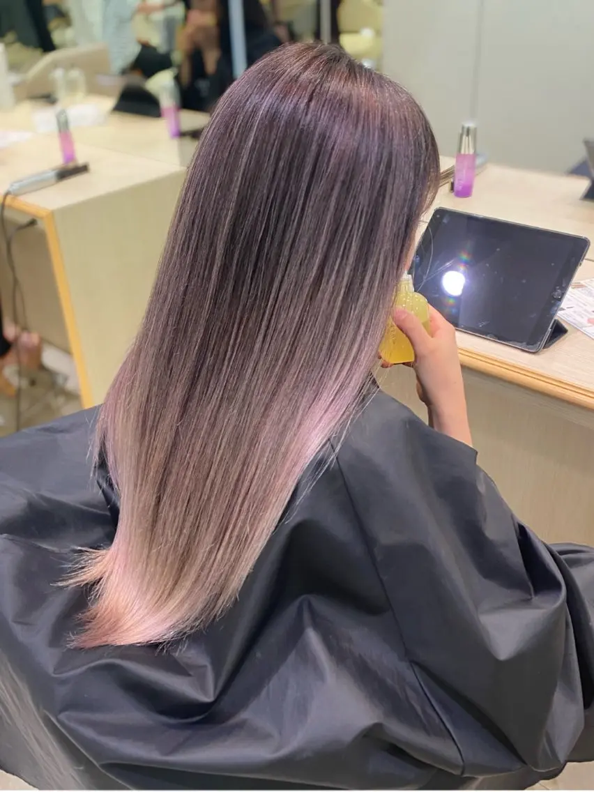 セミロング カラー バレイヤージュ ベージュカラー ブリーチ ブロンド ケアブリーチ ヘアカラー トリートメント お悩み解決美容師🦚 片山/銀座/有楽町のヘアスタイル