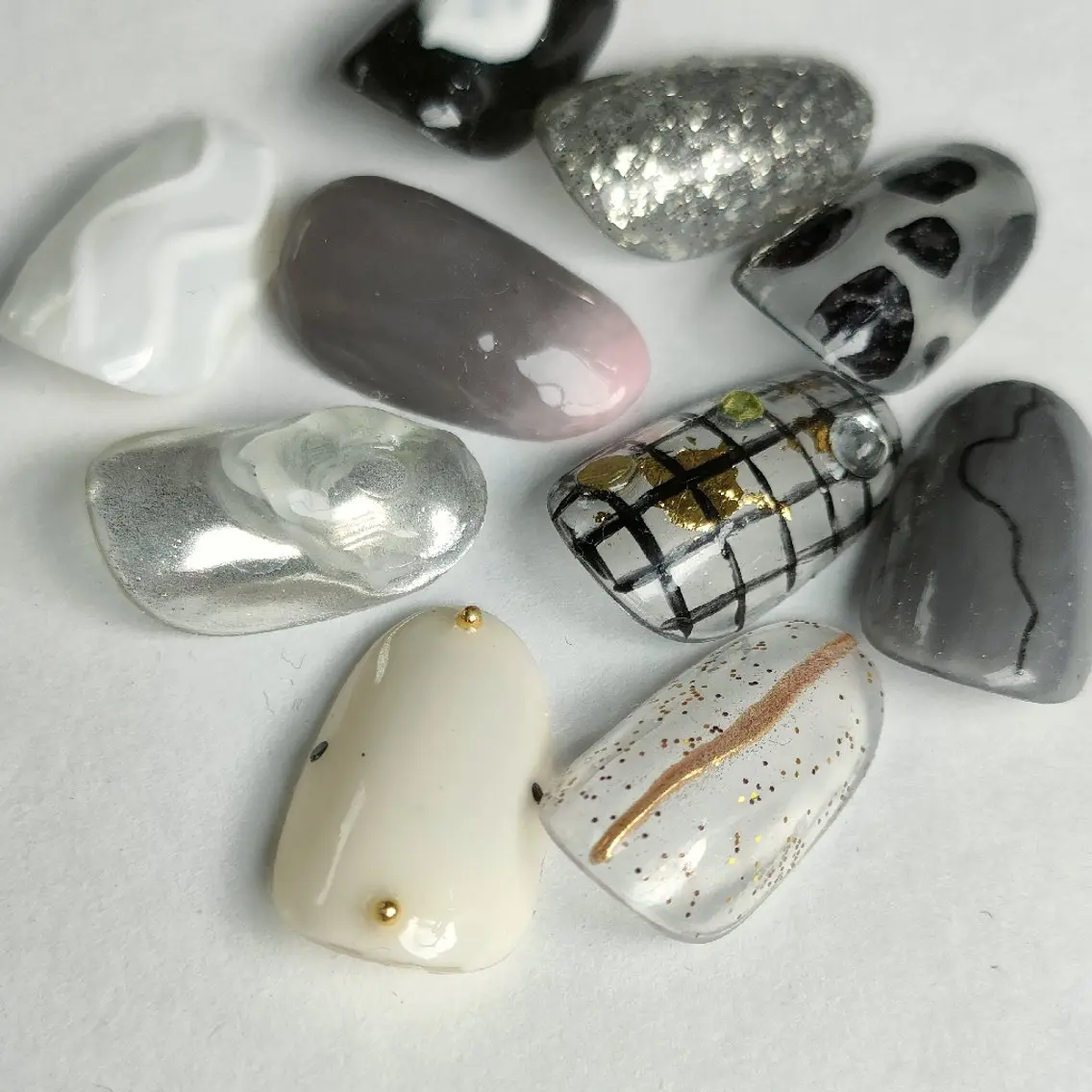 ネイル アートネイル oir. nailsalonのネイルデザイン