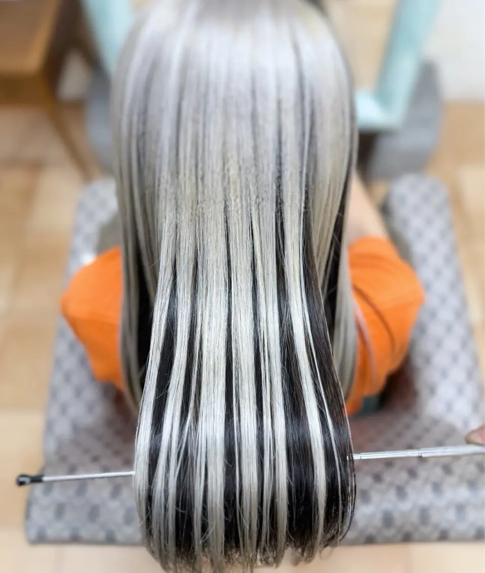 セミロング カラー ブリーチ 髪質改善 トリートメント dolphin ownerのヘアスタイル