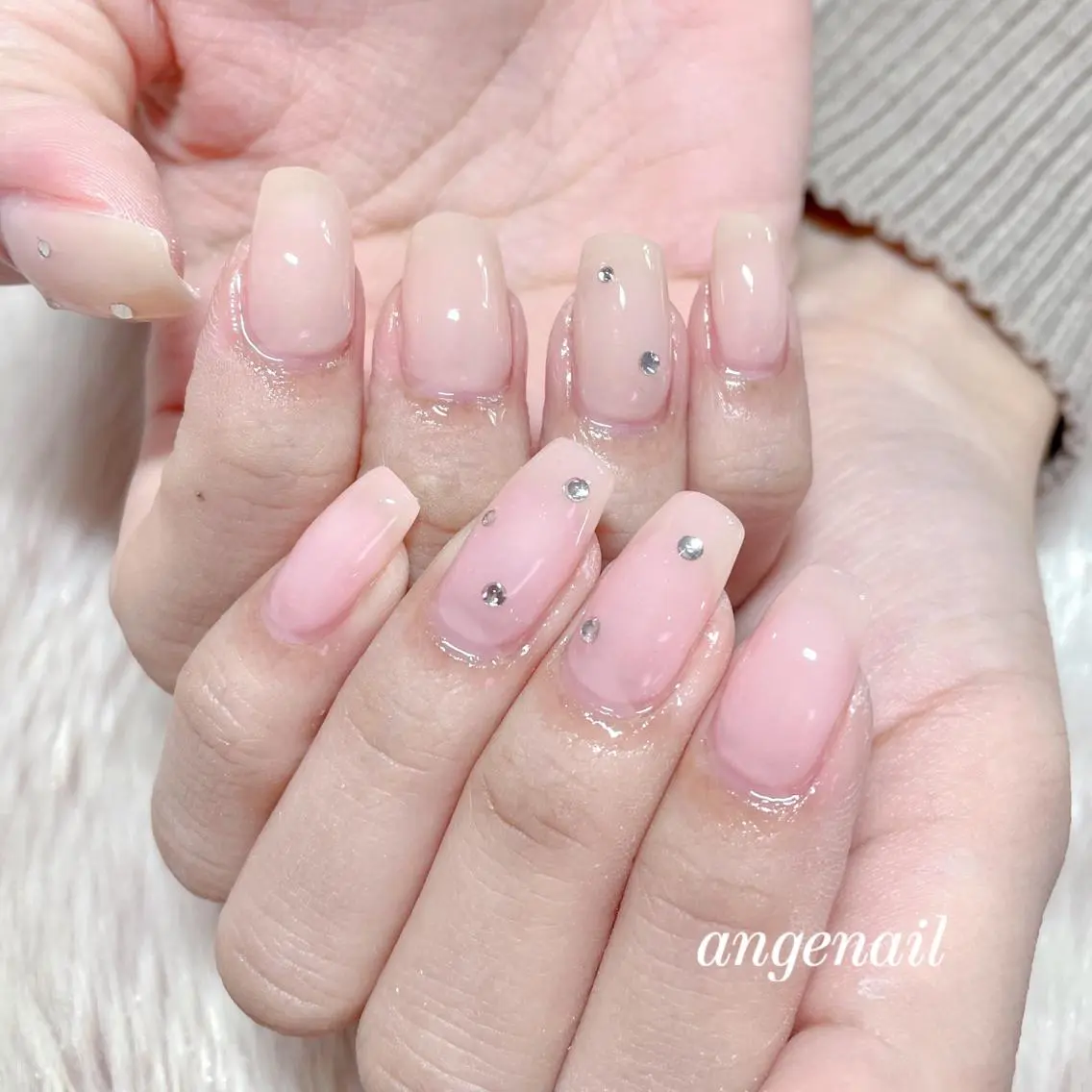 ネイル ハンドネイル オーナーネイリスト MAKIのネイルデザイン