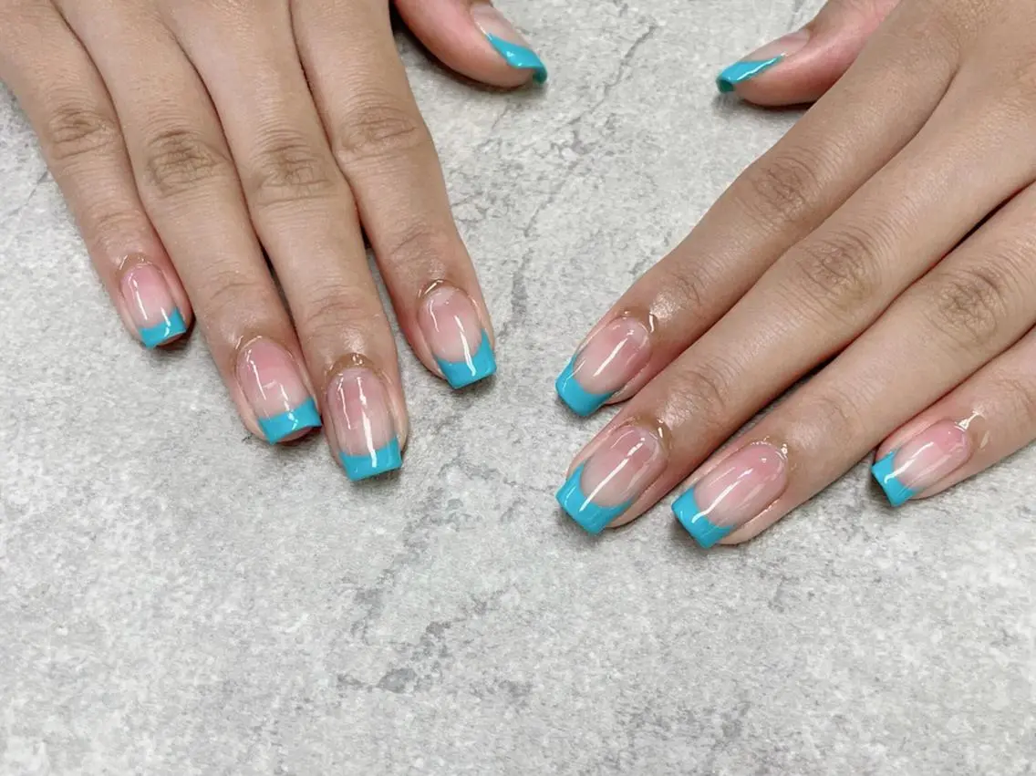 ネイル フットネイル フレンチネイル グラデーション キラキラネイル 韓国ネイル FASTNAIL PLUS 新宿店のネイルデザイン