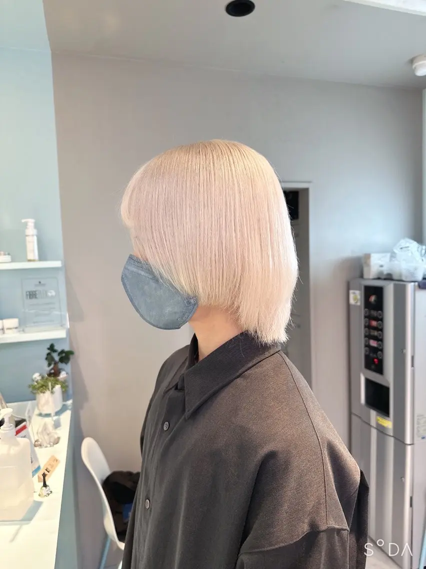 ミディアム カラー 🪄池袋ハイトーン 🪄ブリーチカラーのヘアスタイル