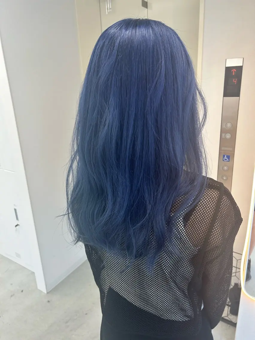 ロング カラー ヘアカラー Gisel みらののヘアスタイル