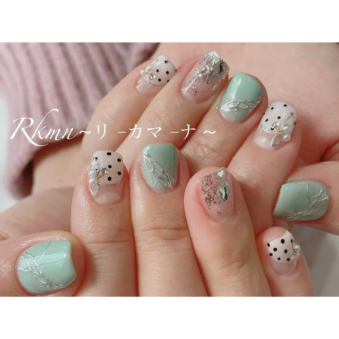 ネイル アートネイル ドット フレンチネイル グリーン ミラーネイル ハンドネイル フットネイル ハンドケア Rkmn ~リ-カマ-ナ~のネイルデザイン