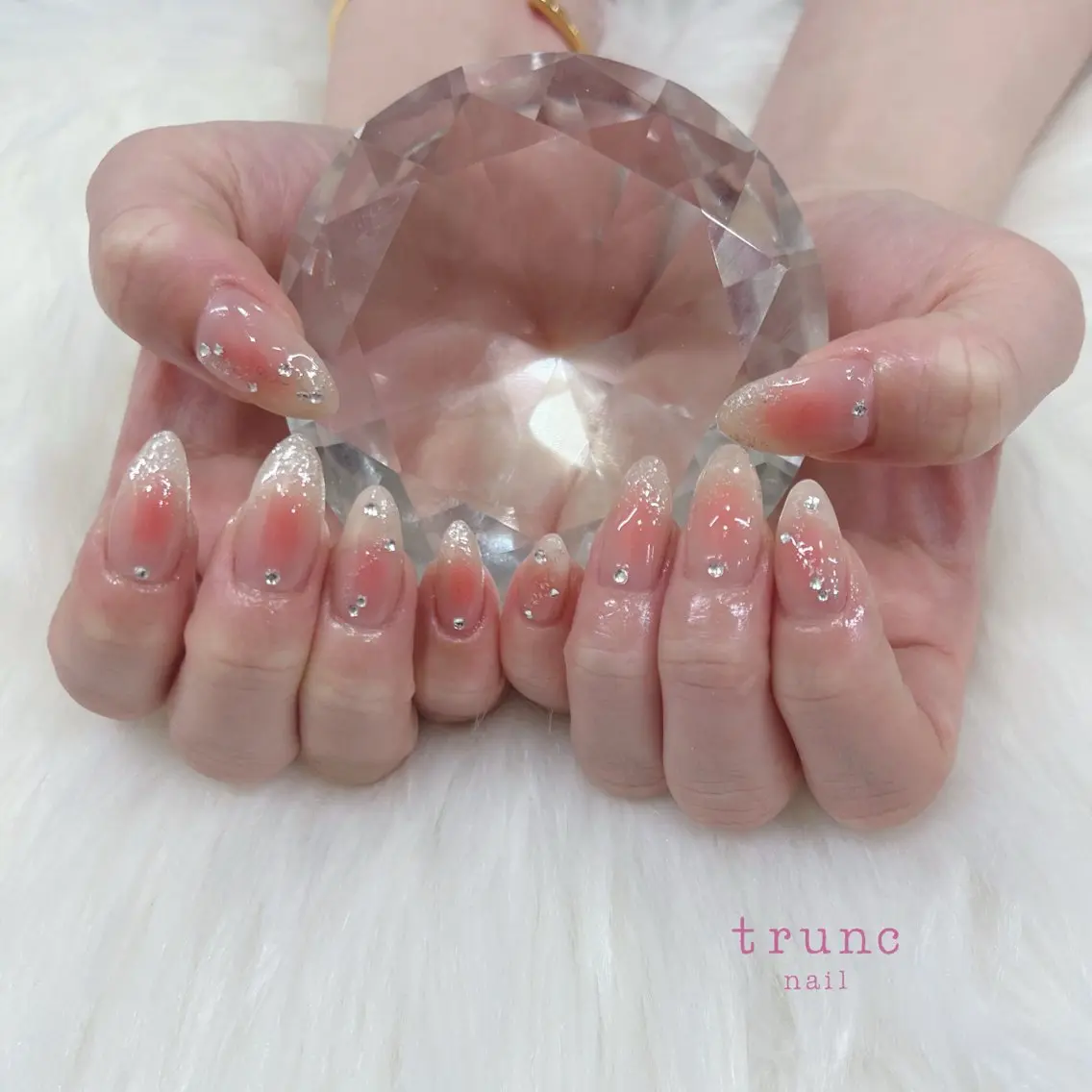 ネイル trunc nail 🌻宮下🌻のネイルデザイン