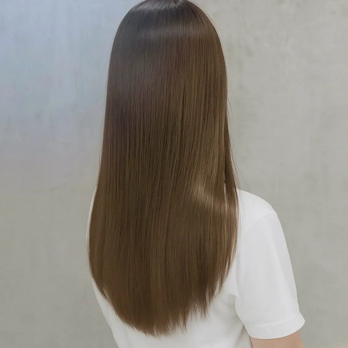 ロング カラー ブリーチ ボブ 髪質改善 レイヤーカット ロング 縮毛矯正 トリートメント 【nui 茨木】 清水優のヘアスタイル