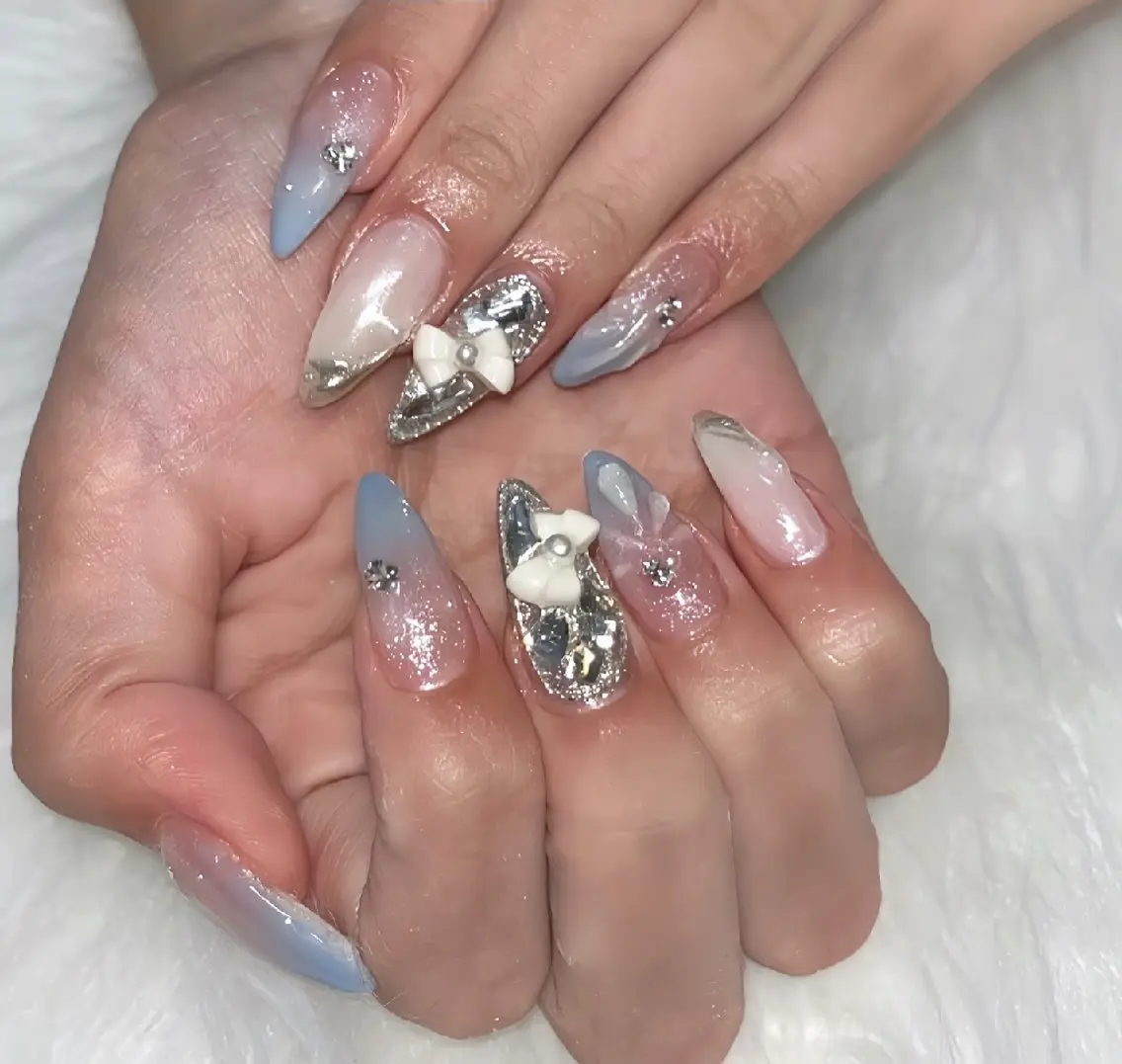 ネイル チークネイル 長さ出し 韓国ネイル ミラーネイル 持ち込み ハンドネイル LABEL TAKARAのネイルデザイン