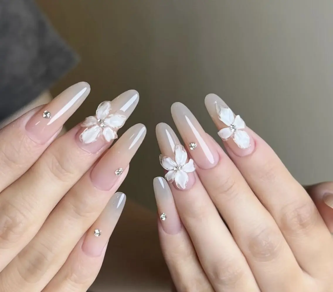 ネイル ハンドネイル Pure&Rich Nailのネイルデザイン
