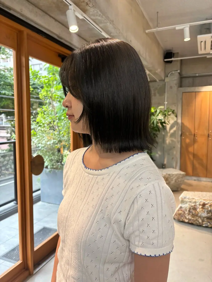 ミディアム カラー ブラウンカラー オリーブブラウン ヘアカラー 林 璃乙菜のヘアスタイル
