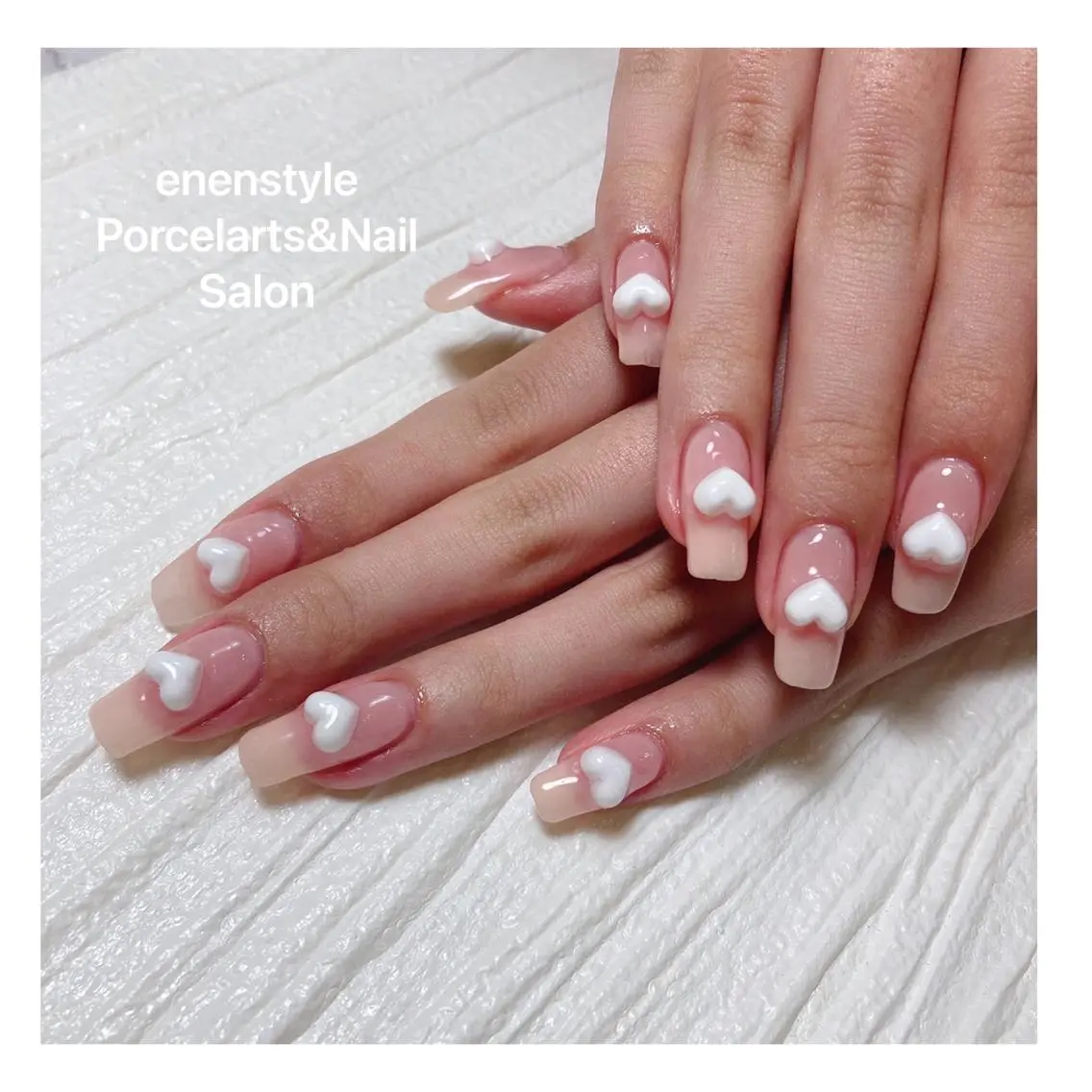 ミディアム ネイル ハンドネイル 🐾enen style 🐾のネイルデザイン