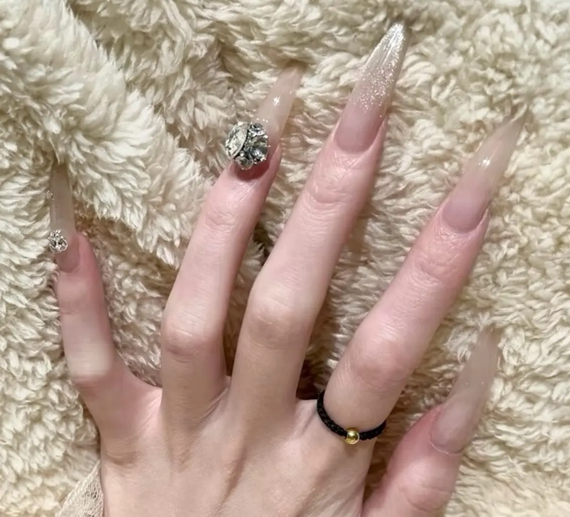 ネイル チークネイル 長さ出し フレンチネイル ガーリー 韓国ネイル sun nail池袋 モデル募集のネイルデザイン