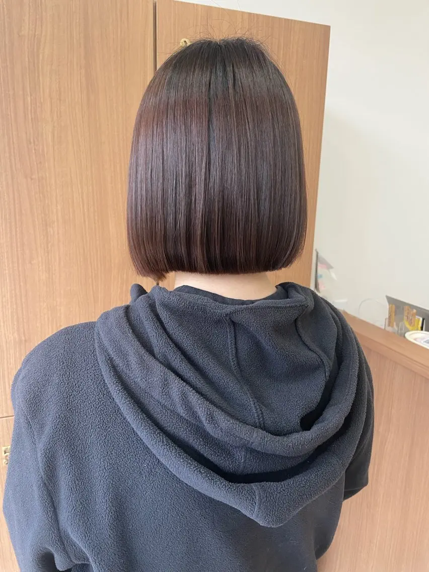 ミディアム カラー 鈴木 梨瑚のヘアスタイル