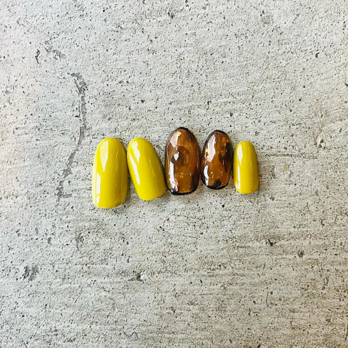 ネイル べっ甲ネイル TRAM-nail moriizumiのネイルデザイン