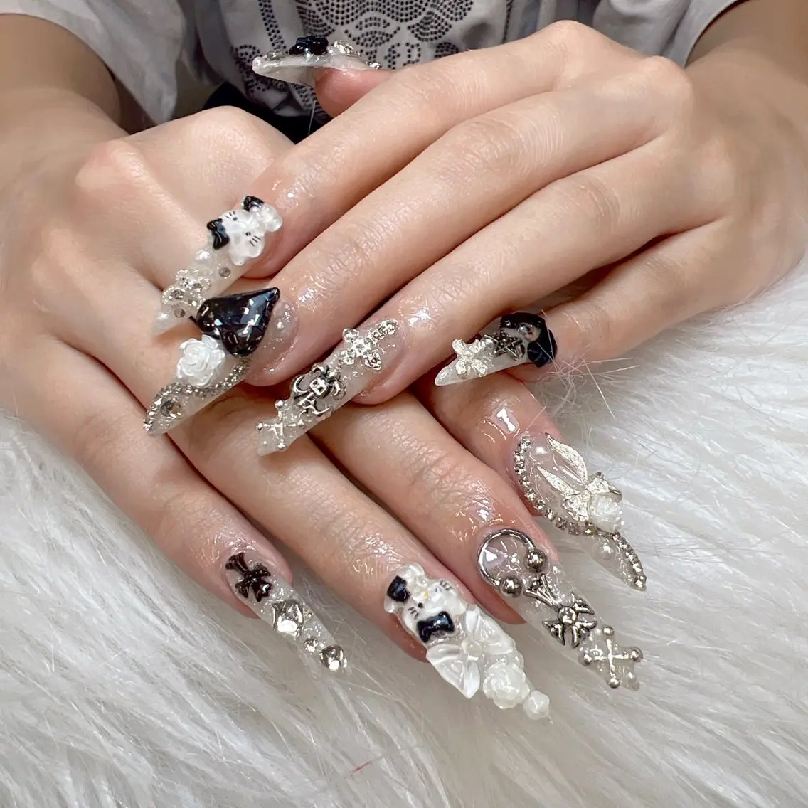 ネイル ハンドネイル ANH NAIL ゴテゴテ専門店💎のネイルデザイン