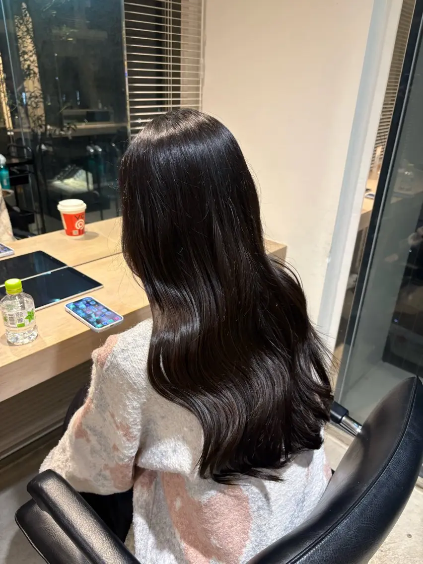 ロング カラー 透明感カラー オリーブカラー ヘアカラー SHEA /縮毛矯正 イソダハルカのヘアスタイル