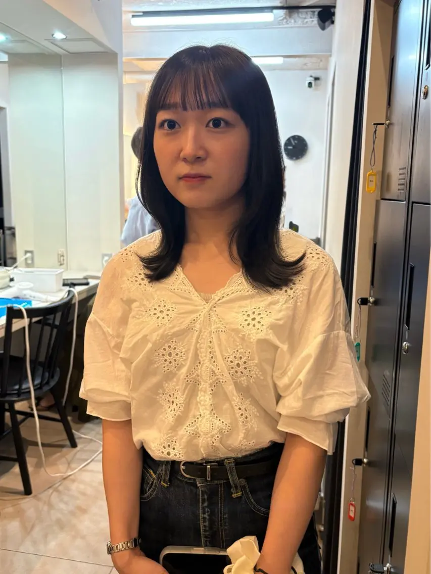 ミディアム カット ヘアカラー 魚谷 綾渚のヘアスタイル