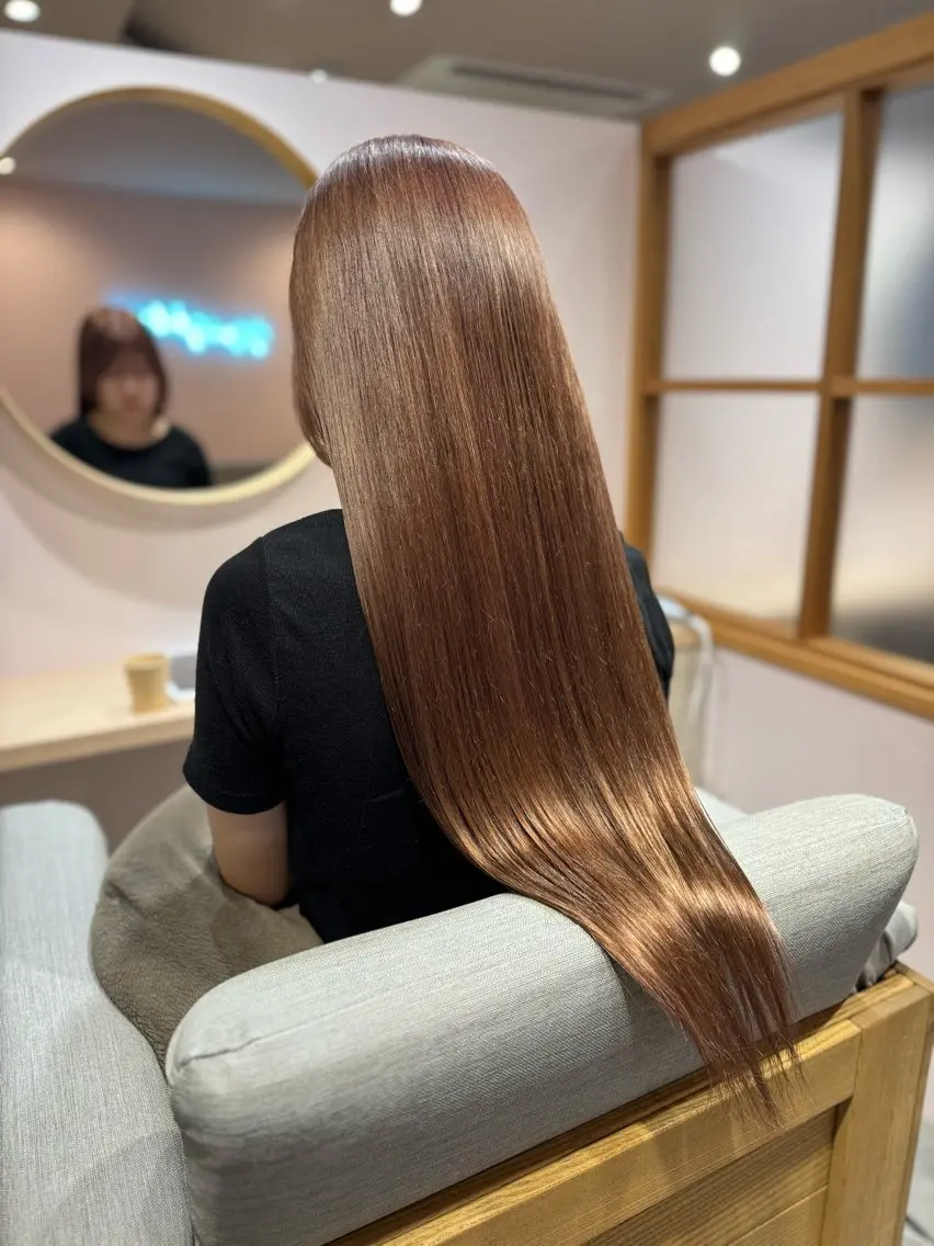ロング カラー ベージュカラー ロング AYATO 'のヘアスタイル