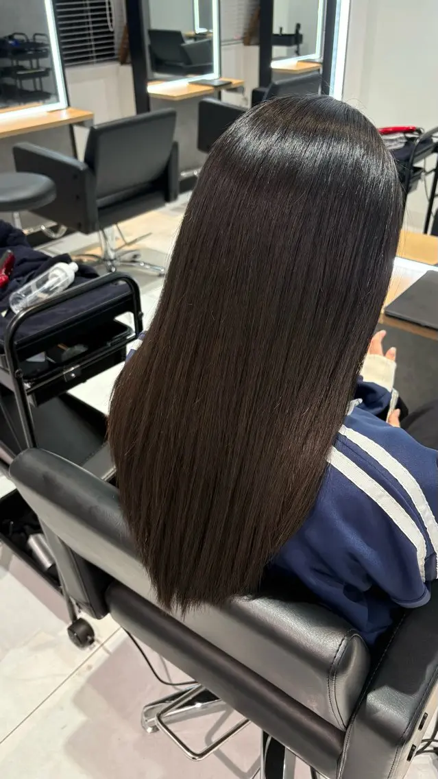 ロング 縮毛矯正 鈴木 佑汰のヘアスタイル
