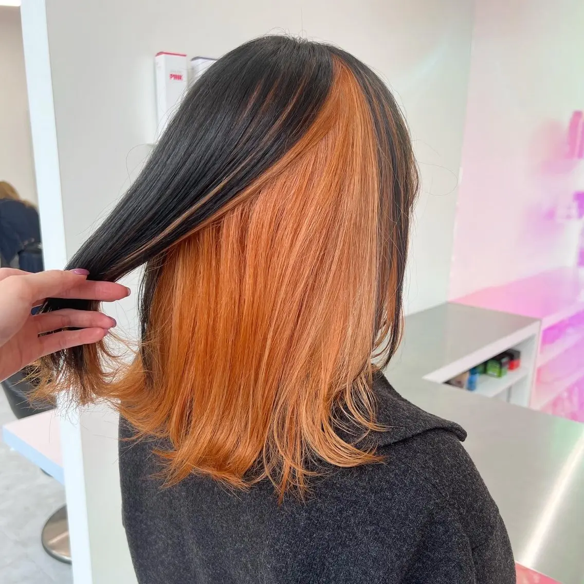 ミディアム カラー KANAMI 🌏のヘアスタイル